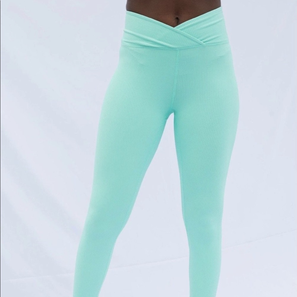 Year of Ours Mint Ribbed Leggings - Picture 2 of 11